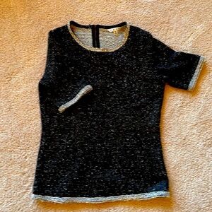Cabi Womens Shirt Size Medium Coco Shell Tweed Gray Zipper Back Short Sleeve